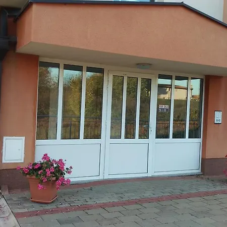 Nina Medjugorje